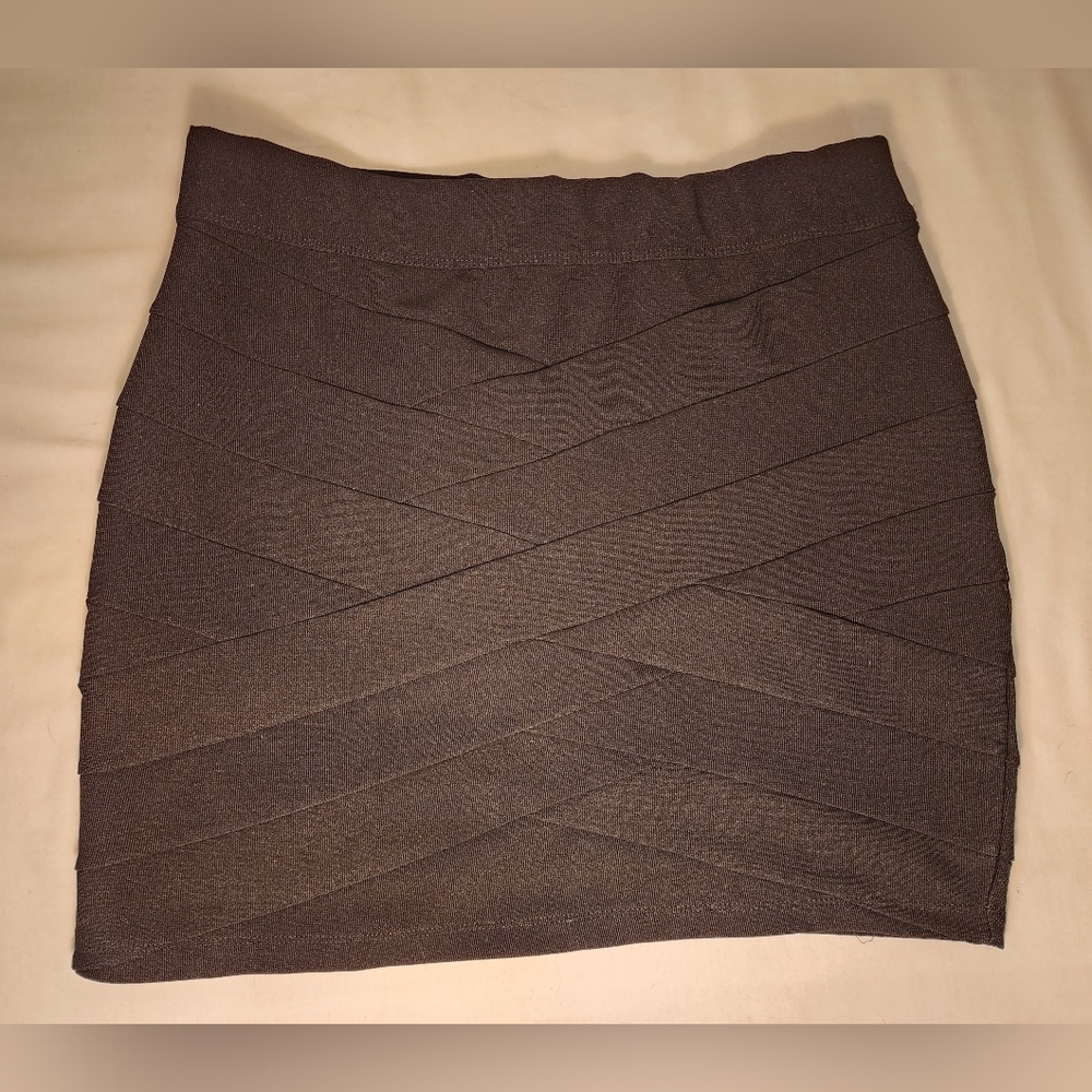 Large sized bodycon mini skirt